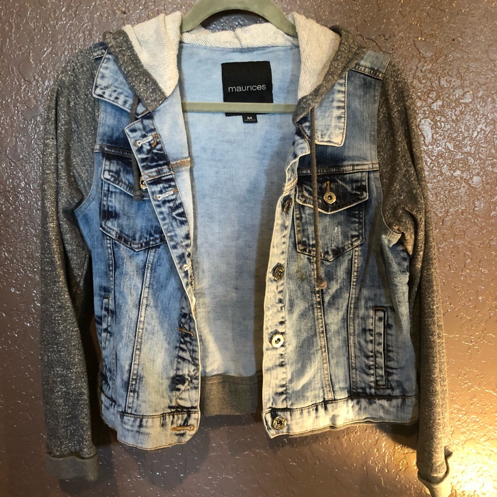 Jean jacket - Picture 1 of 2